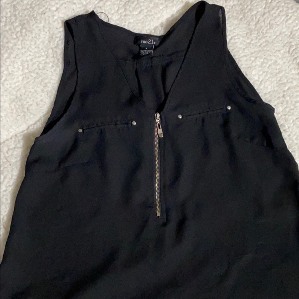 Rue 21 chiffon tank top